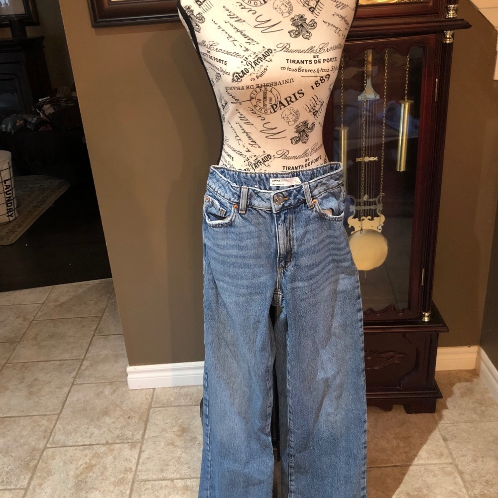 Garage Wide Legged Jeans